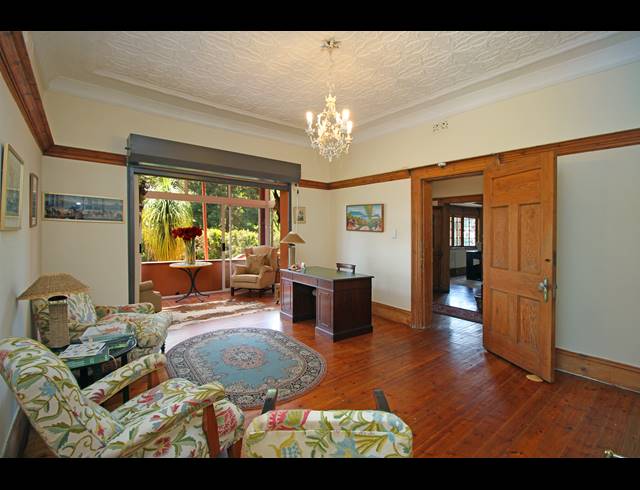 4 BEDROOM HOUSE FOR SALE IN HOUGHTON ESTATE